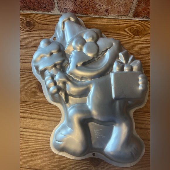 Wilton Elmo Cake Pan 1996 Sesame Street - Picture 7 of 8